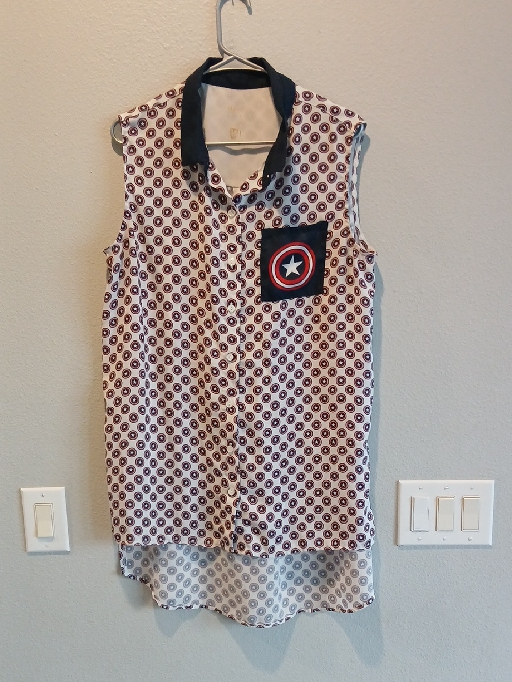 Marvel Xl Sleeveless Button-Up Tunic with Star Patch